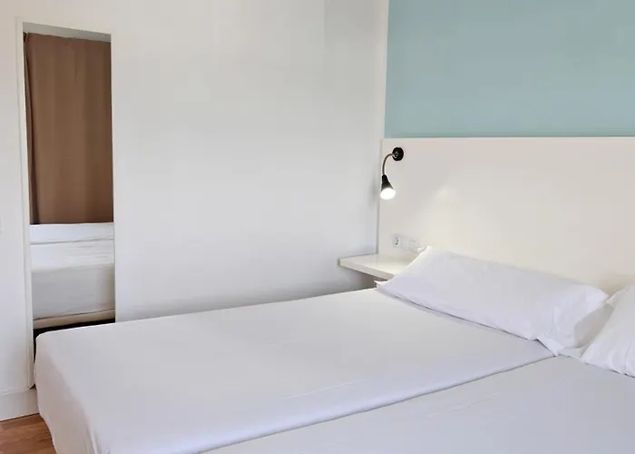 Apart-hotel San Marcial 3*