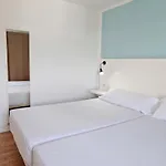 Aparthotel San Marcial 3*